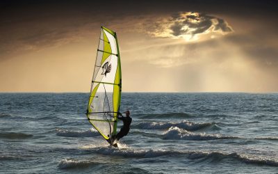 Les sensations de «glisse» attendent encore d’être décrites II: la planche à voile